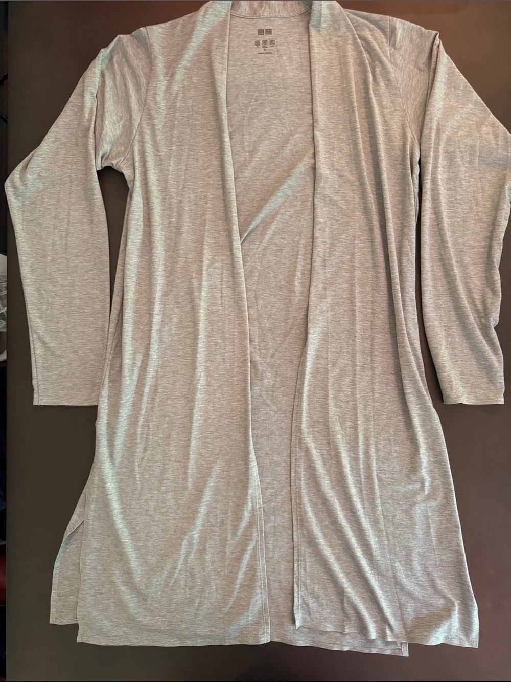 Uniqlo AIRism Lightweight Gray Tee